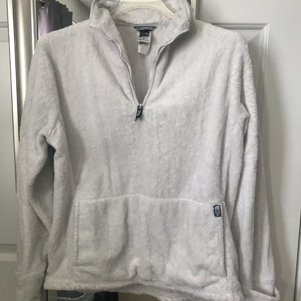 The North Face 3/4 zipper pullover